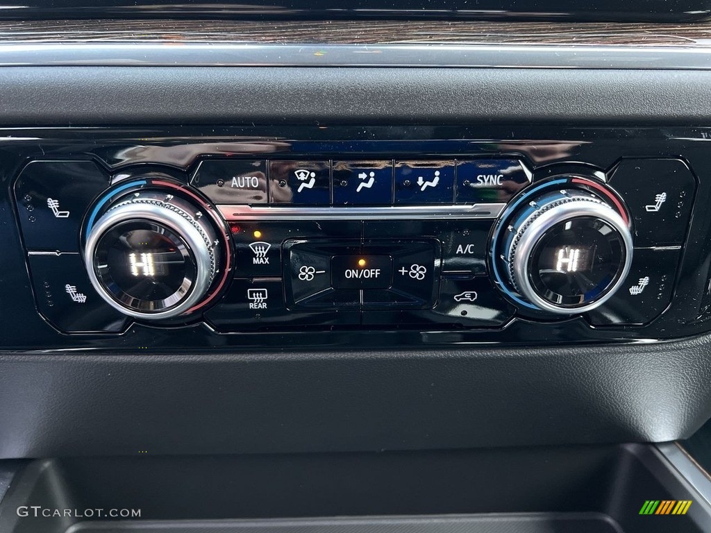 2023 GMC Sierra 1500 Elevation Crew Cab 4x4 Controls Photo #145393327