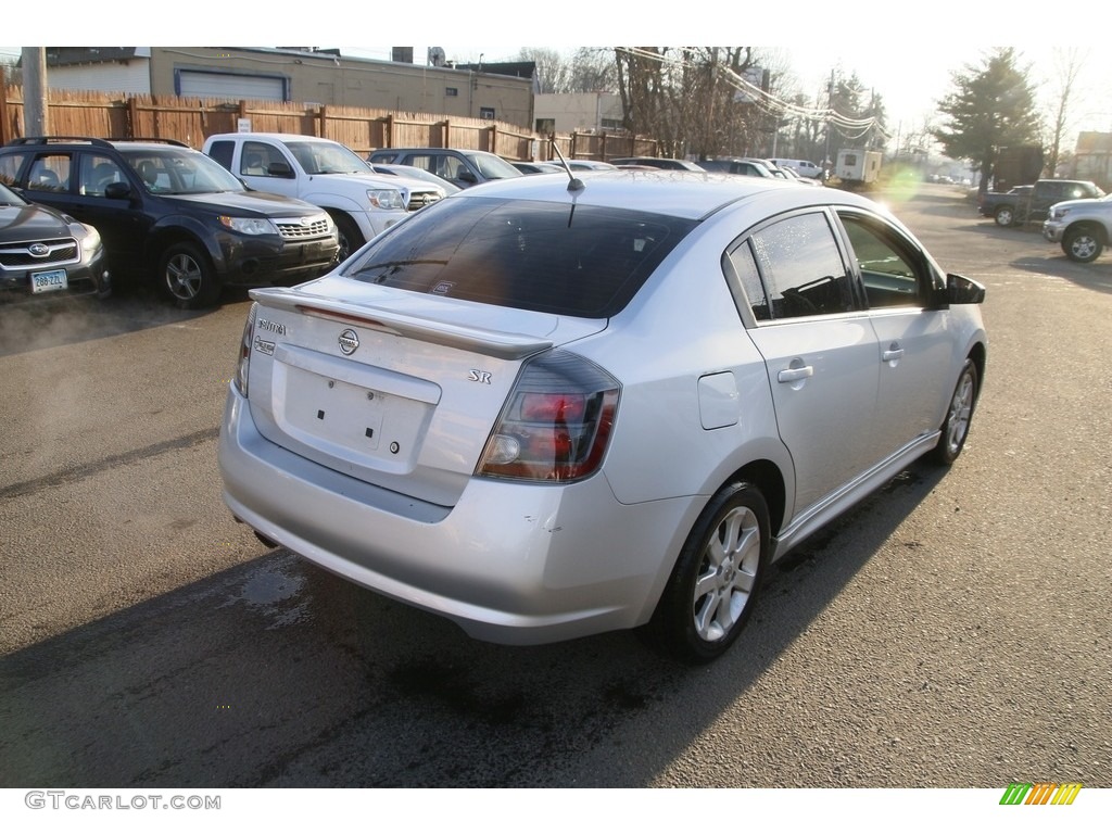 2011 Sentra 2.0 SR - Brilliant Silver Metallic / Charcoal photo #5