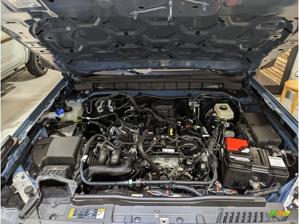 2023 Ford Bronco Base 4X4 4-Door Engine Photos