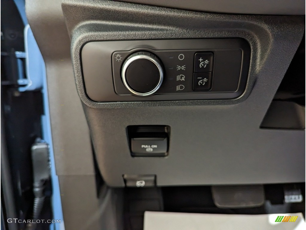 2023 Ford Bronco Base 4X4 4-Door Controls Photos