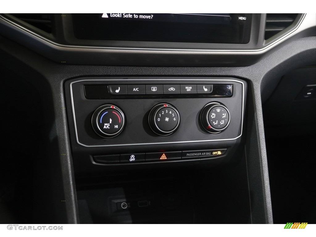 2018 Volkswagen Atlas SE Controls Photo #145395642