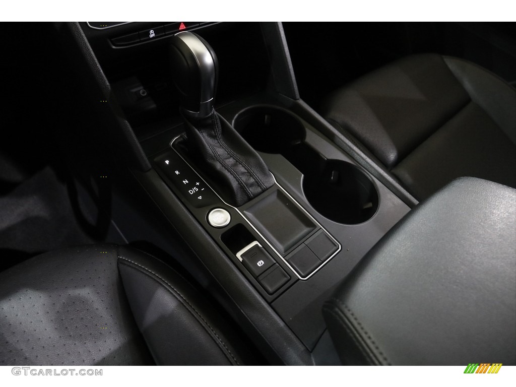 2018 Volkswagen Atlas SE Transmission Photos