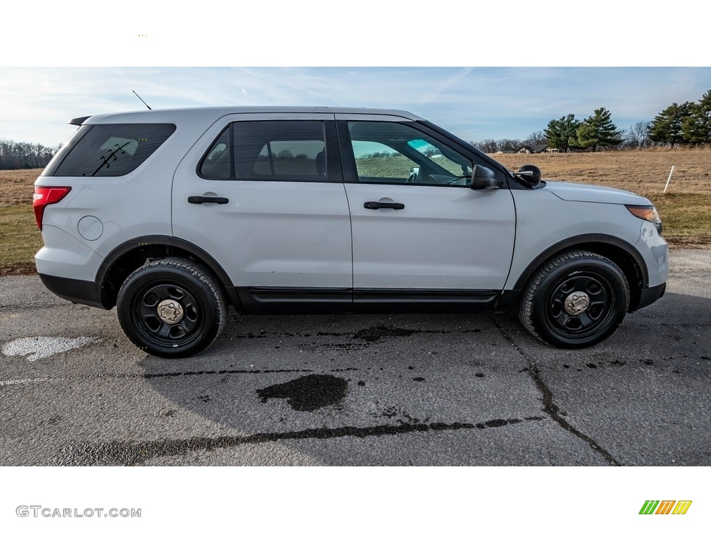 2013 Explorer Police Interceptor AWD - Oxford White / Charcoal Black photo #3