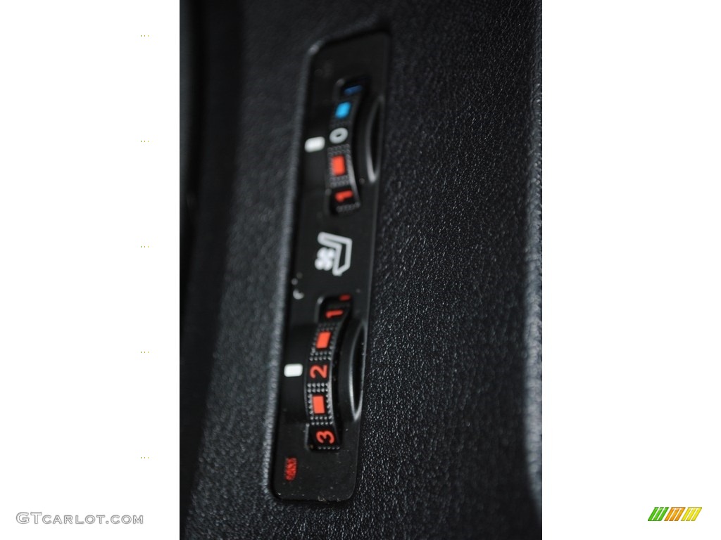 2011 ES 350 - Tungsten Pearl / Black photo #19