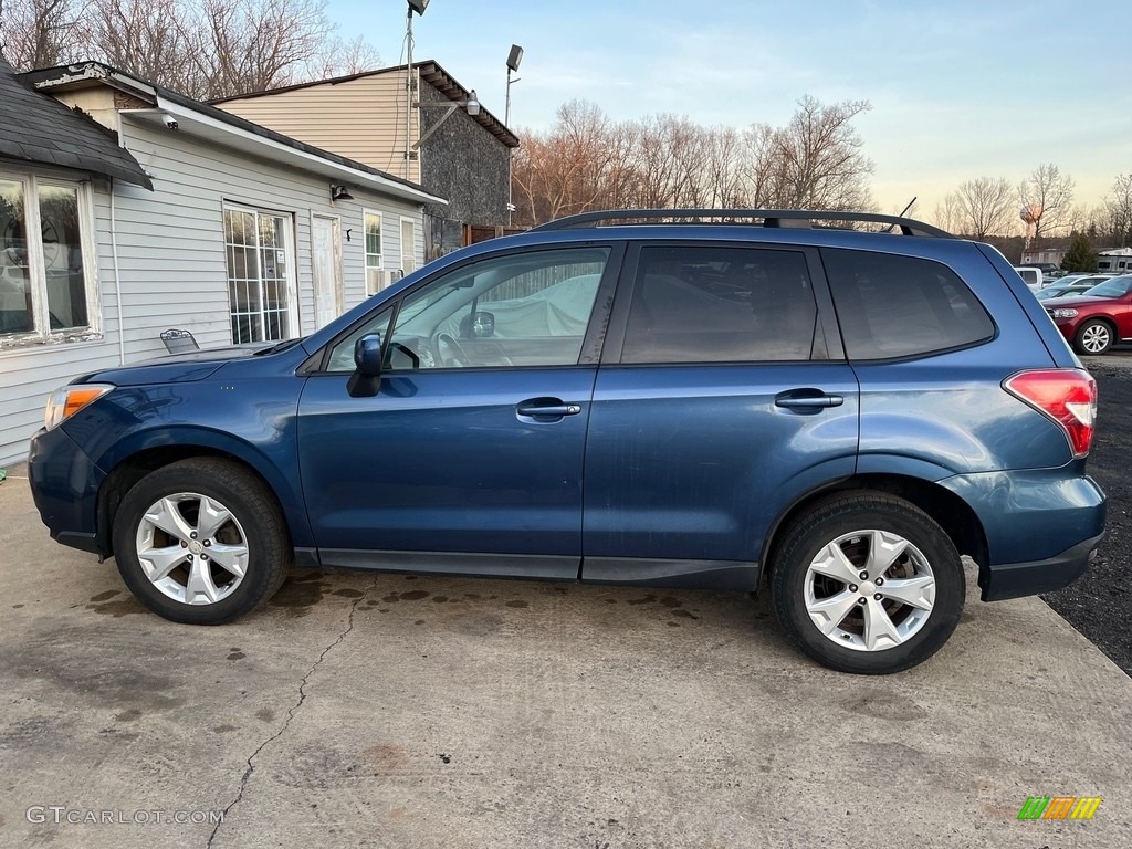 2014 Forester 2.5i Premium - Marine Blue Pearl / Platinum photo #3