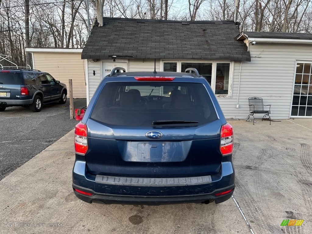 2014 Forester 2.5i Premium - Marine Blue Pearl / Platinum photo #5