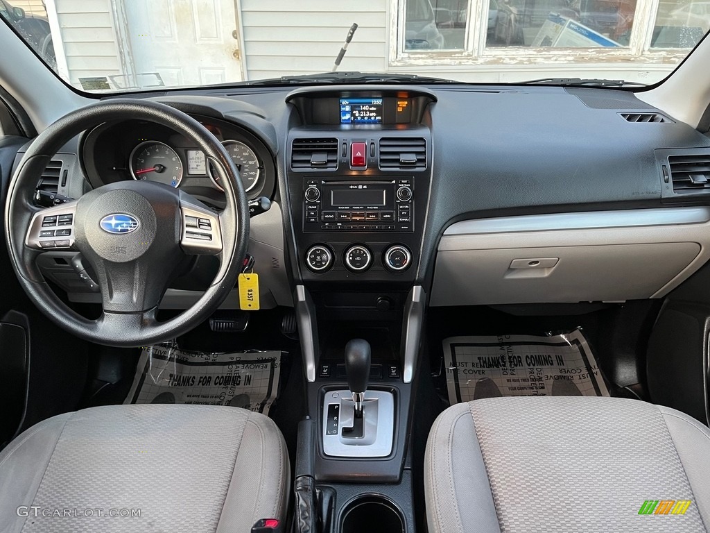 2014 Forester 2.5i Premium - Marine Blue Pearl / Platinum photo #17