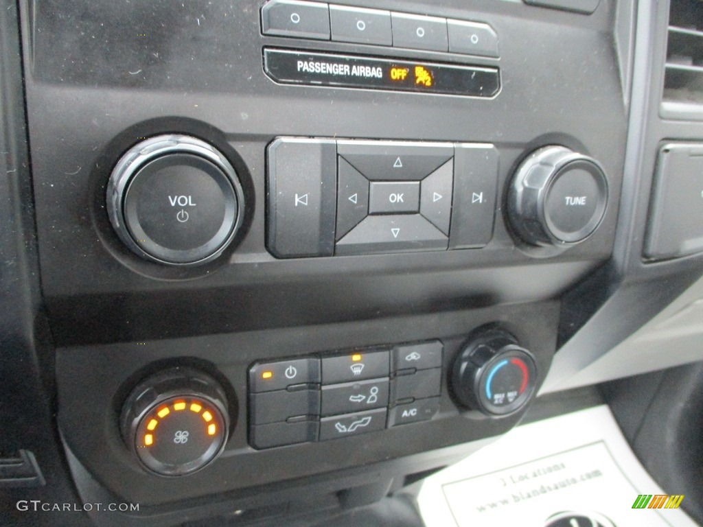 2016 F150 XL Regular Cab - Green Gem / Medium Earth Gray photo #16