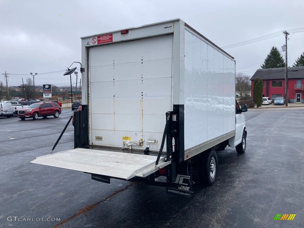Summit White 2016 Chevrolet Express Cutaway 3500 Moving Van Exterior Photo #145402477