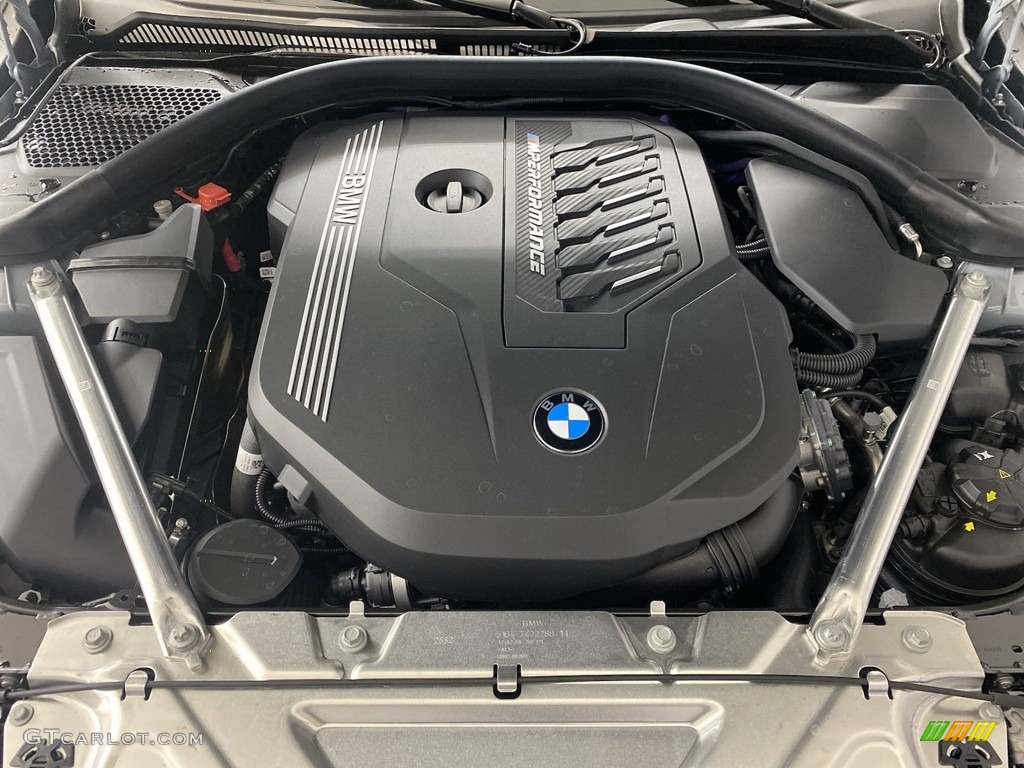 2023 BMW 4 Series M440i Coupe Engine Photos