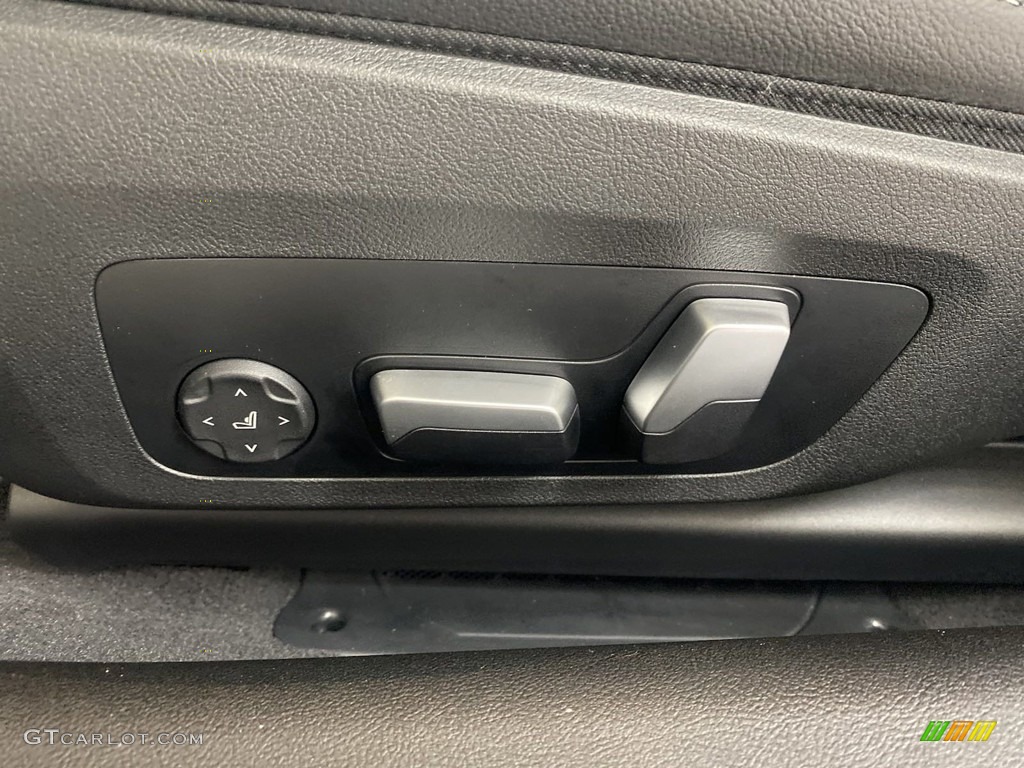 2023 BMW 4 Series M440i Coupe Controls Photo #145403256
