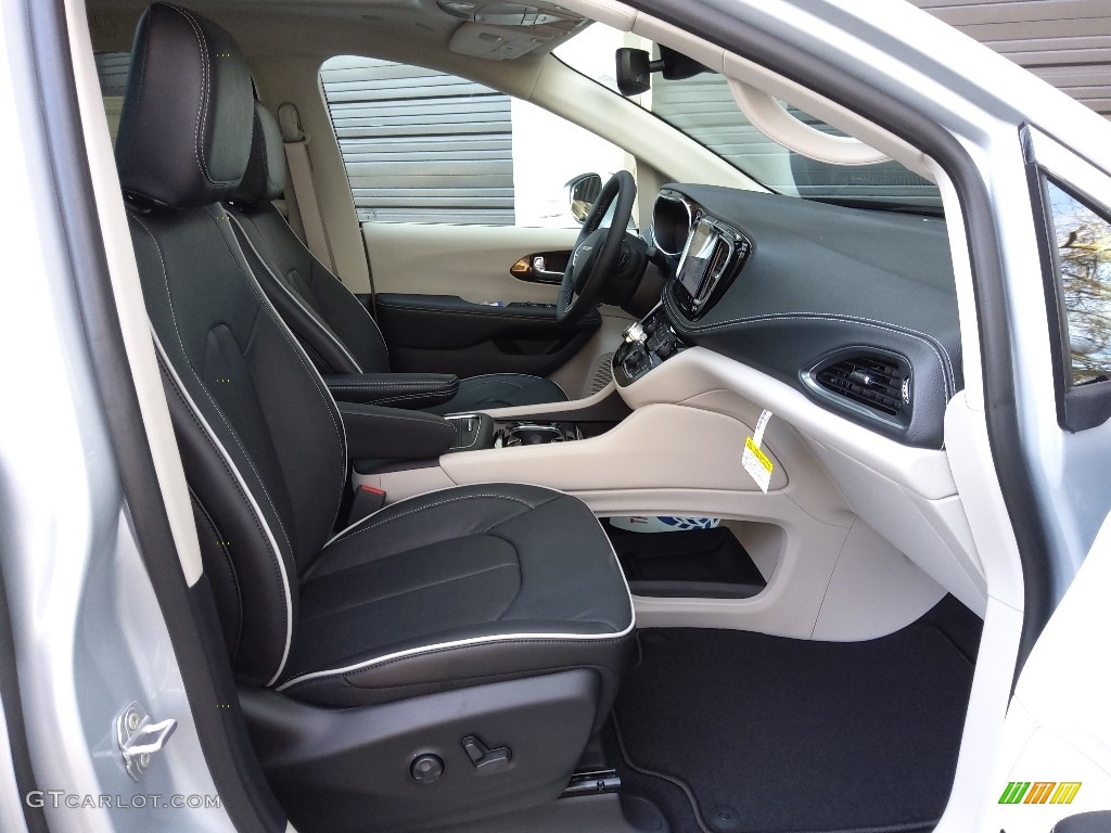 2022 Chrysler Pacifica Limited AWD Interior Color Photos