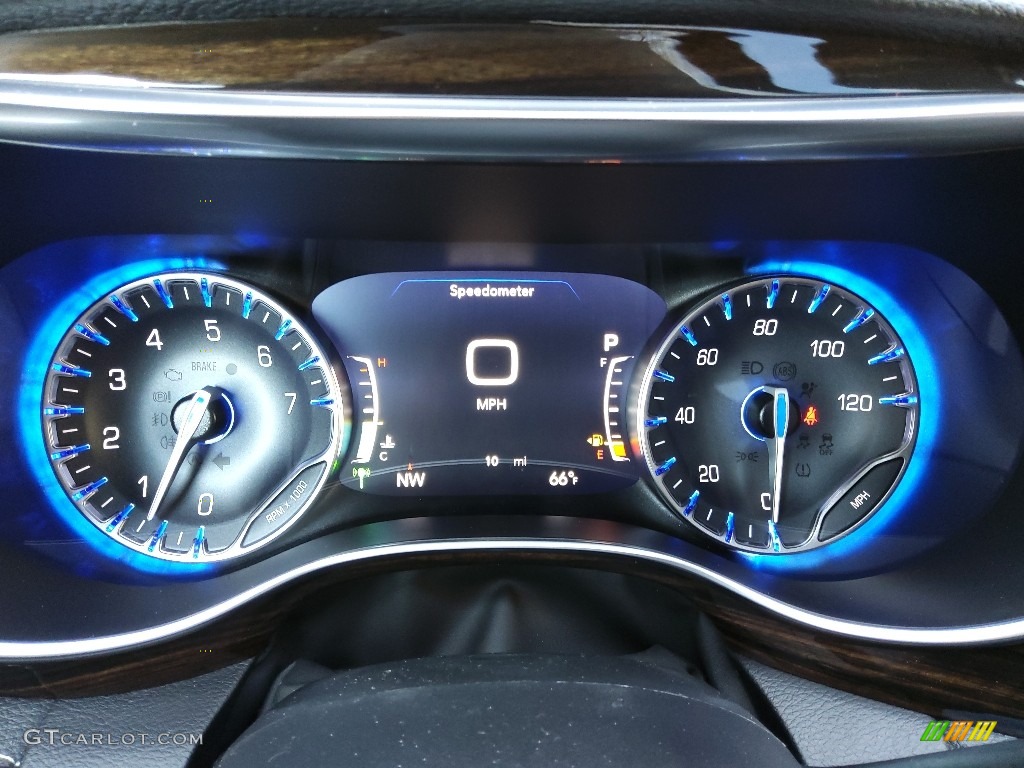 2022 Chrysler Pacifica Limited AWD Gauges Photos