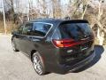 2022 Brilliant Black Crystal Pearl Chrysler Pacifica Limited AWD  photo #8