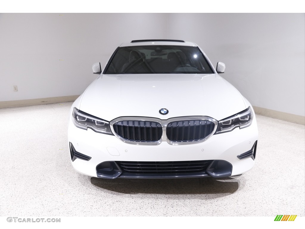 2021 3 Series 330i xDrive Sedan - Alpine White / Black photo #2