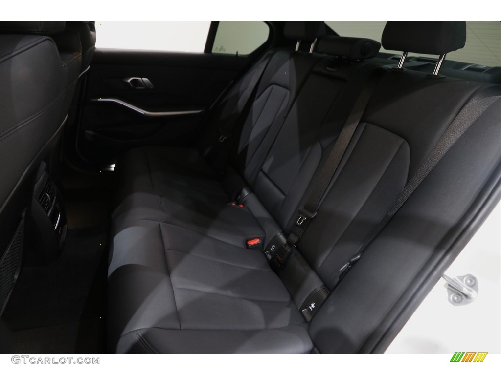 2021 3 Series 330i xDrive Sedan - Alpine White / Black photo #22