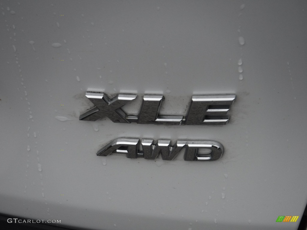 2021 RAV4 XLE Premium AWD - Blizzard White Pearl / Light Gray photo #17
