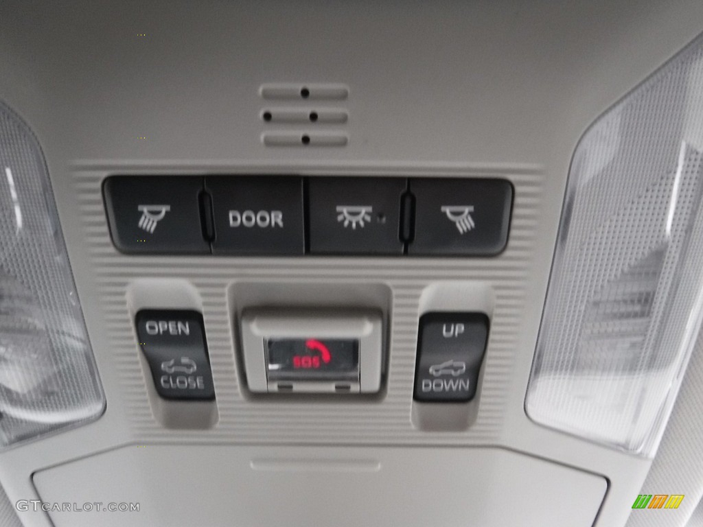 2020 Toyota RAV4 XLE AWD Hybrid Controls Photo #145415579