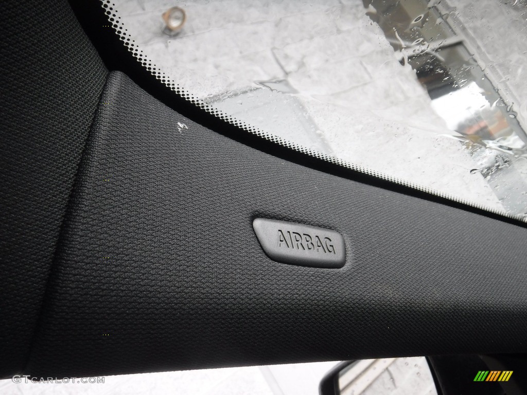 2017 X1 xDrive28i - Mineral Grey Metallic / Black photo #28