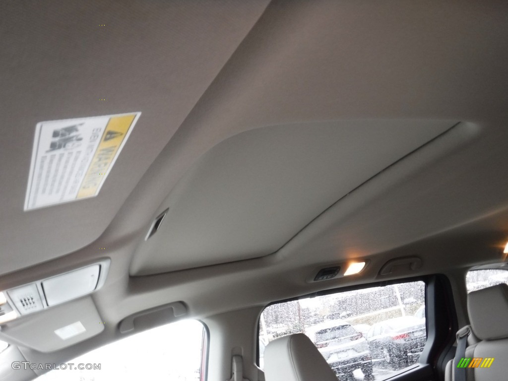 2022 Odyssey EX-L - Radiant Red Metallic II / Beige photo #11