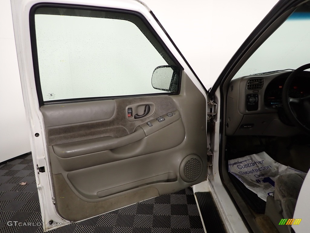 2001 GMC Sonoma SLS Extended Cab 4x4 Pewter Door Panel Photo #145419371