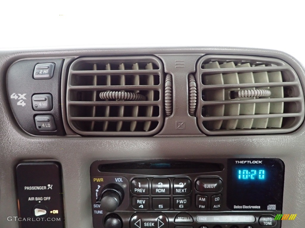 2001 Sonoma SLS Extended Cab 4x4 - Summit White / Pewter photo #11