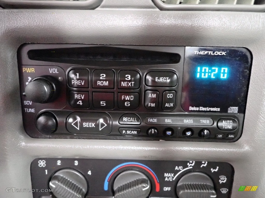2001 GMC Sonoma SLS Extended Cab 4x4 Audio System Photos