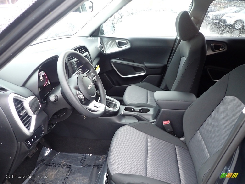 2023 Kia Soul LX Front Seat Photos
