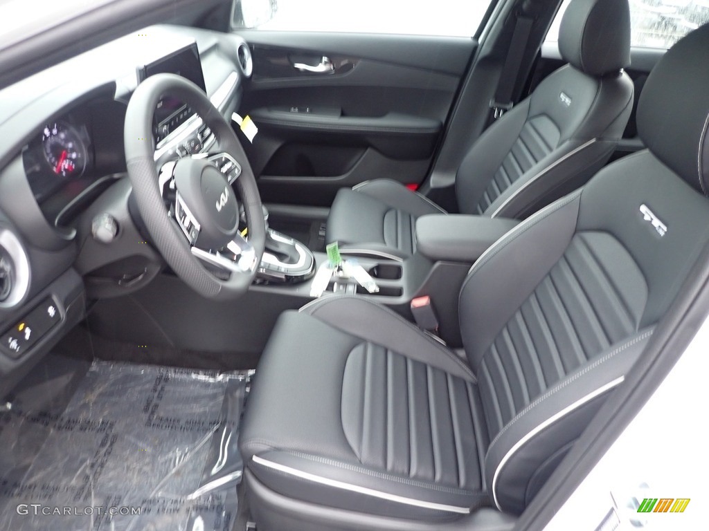 2023 Forte GT-Line - Snow White Pearl / Black photo #14