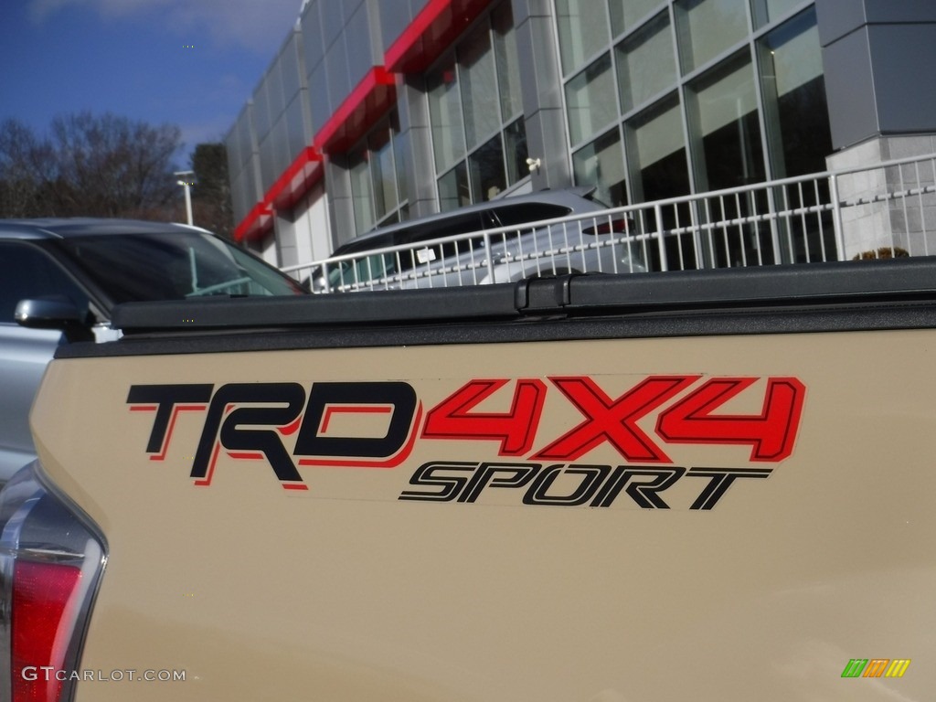2020 Toyota Tacoma TRD Sport Double Cab 4x4 Marks and Logos Photos