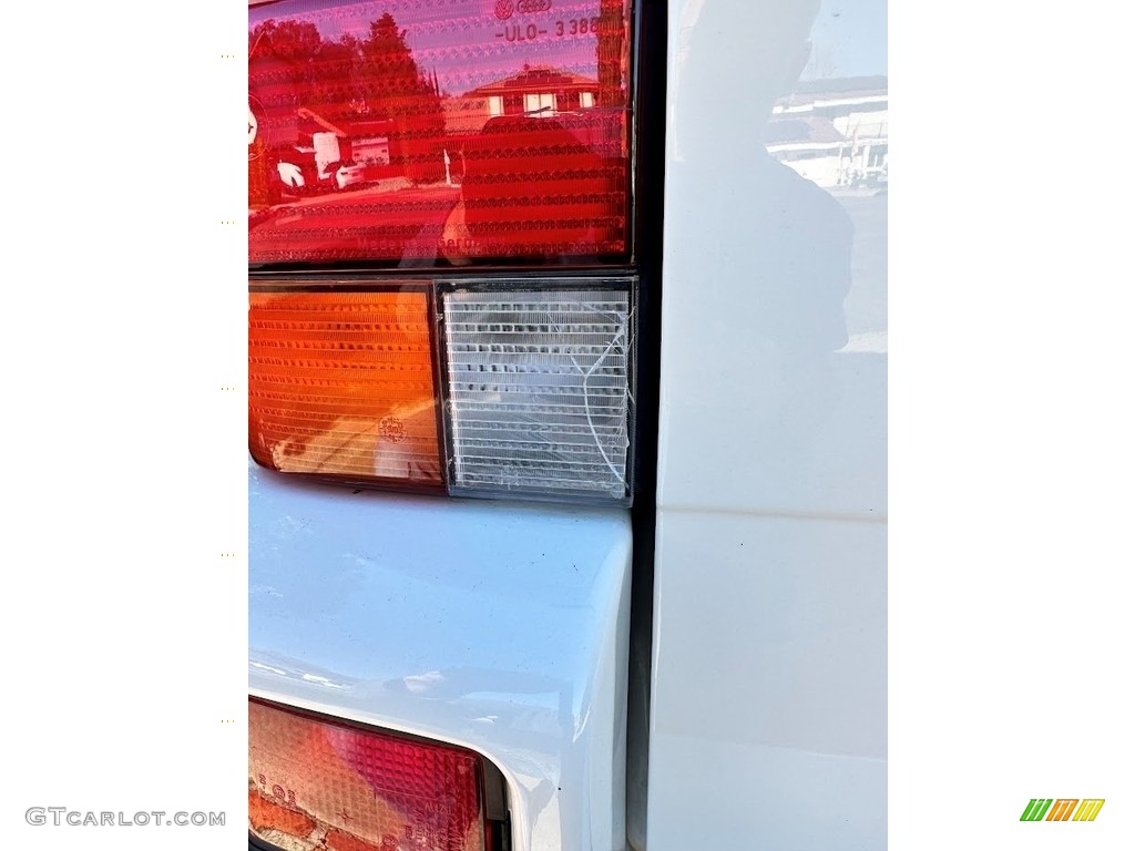 2003 EuroVan MV - Arctic White / Gray photo #7