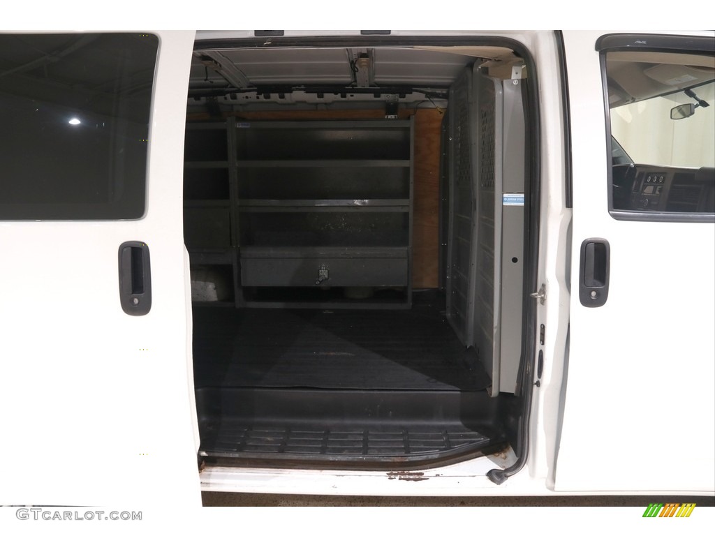 2017 Savana Van 2500 Cargo - Summit White / Medium Pewter photo #12