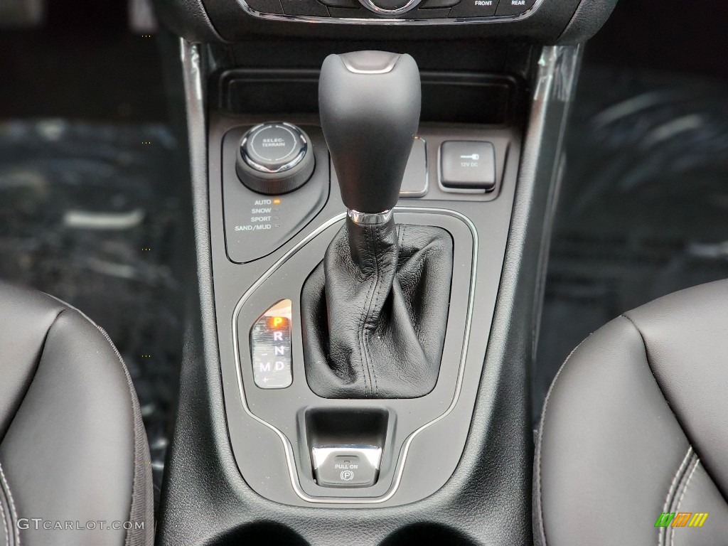 2022 Jeep Cherokee X 4x4 Transmission Photos