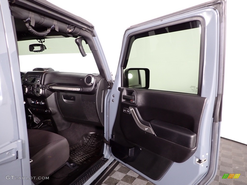 2015 Wrangler Unlimited Willys Wheeler 4x4 - Anvil / Black photo #24