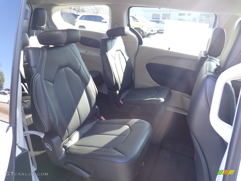 2023 Chrysler Pacifica Touring L Rear Seat Photo #145432911