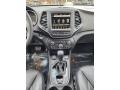 Sting-Gray - Cherokee Altitude Lux 4x4 Photo No. 6
