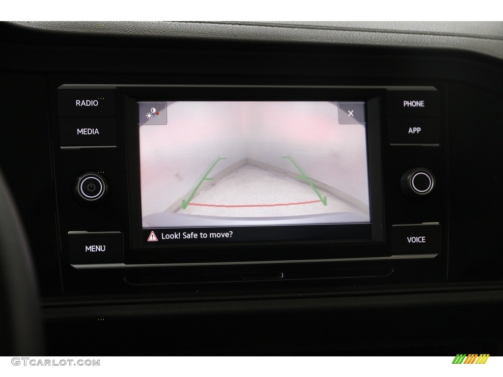 2020 Volkswagen Jetta SE Controls Photo #145434402
