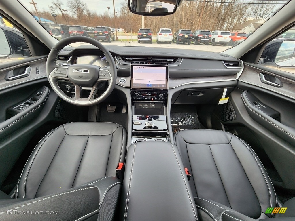 Global Black Interior 2023 Jeep Grand Cherokee L Limited 4x4 Photo #145434681