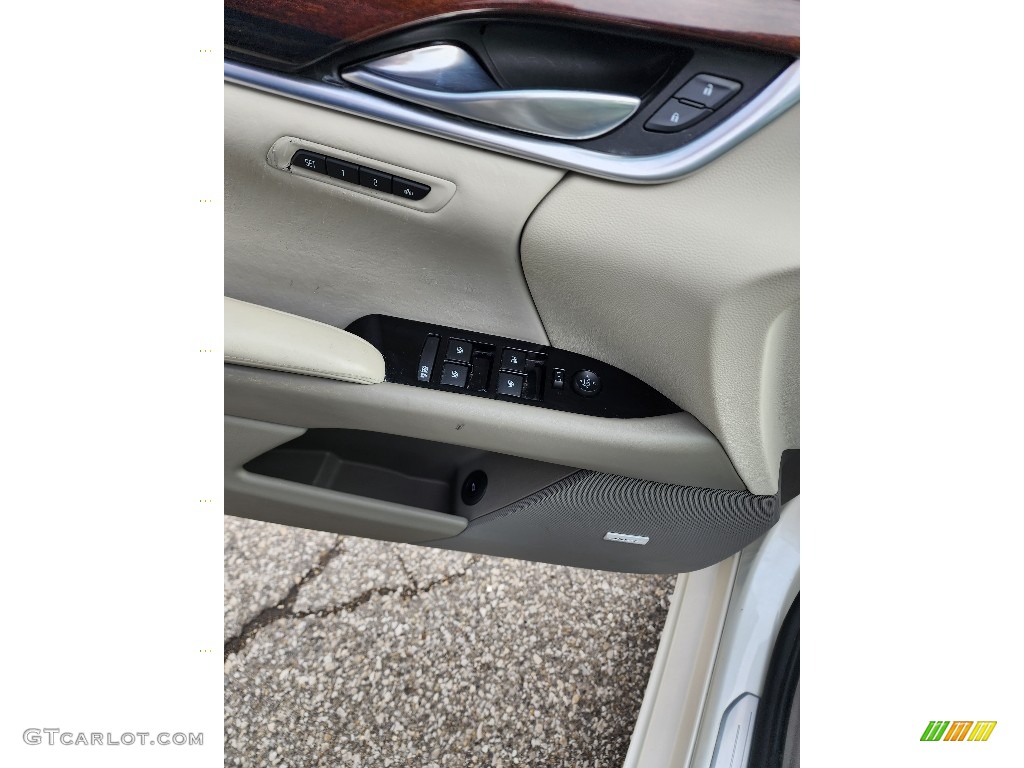 2014 XTS Platinum FWD - White Diamond Tricoat / Platinum Very Light Platinum/Dark Urban/Cocoa Opus Full Leather photo #12