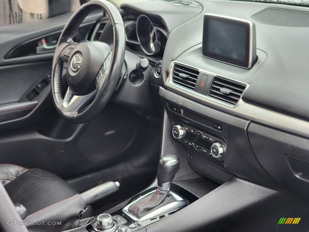 2014 Mazda MAZDA3 s Grand Touring 5 Door Dashboard Photos
