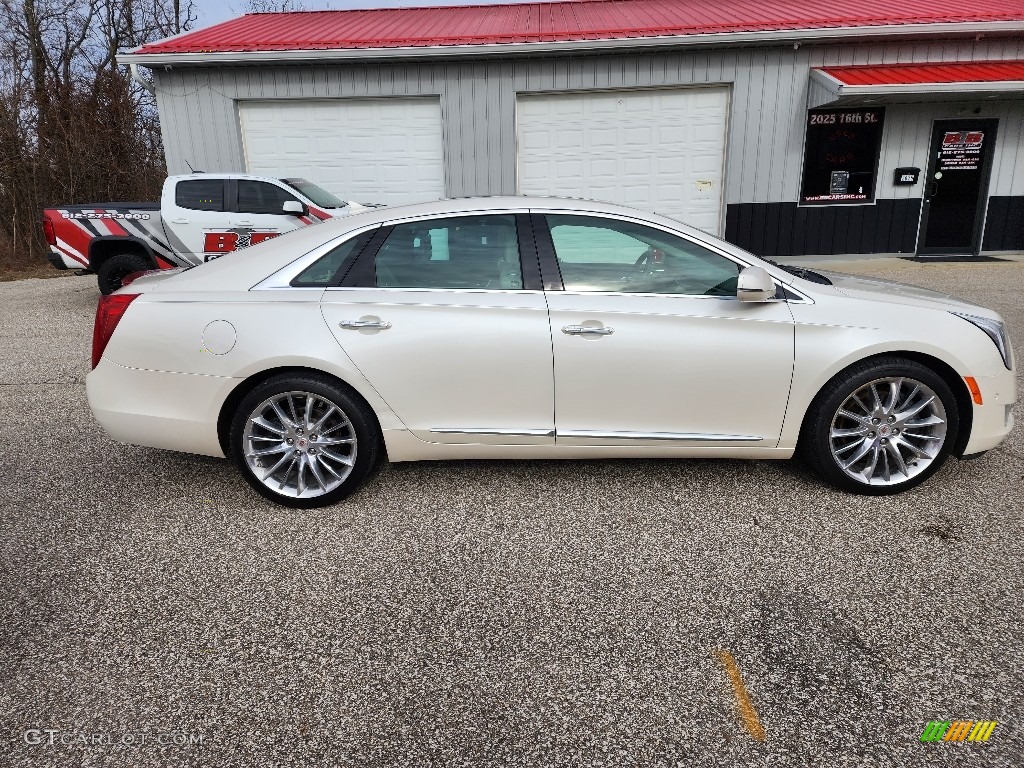 2014 XTS Platinum FWD - White Diamond Tricoat / Platinum Very Light Platinum/Dark Urban/Cocoa Opus Full Leather photo #30