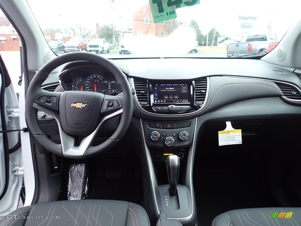 2022 Chevrolet Trax LT AWD Dashboard Photos