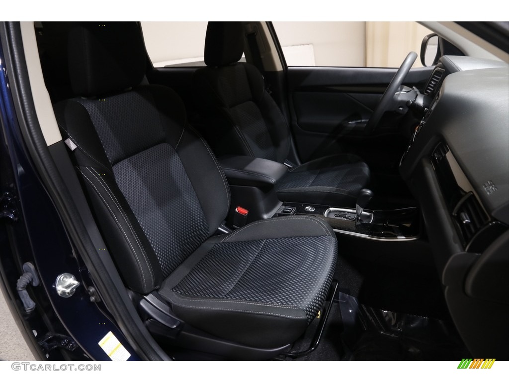 2019 Outlander ES AWC - Cosmic Blue Metallic / Black photo #16