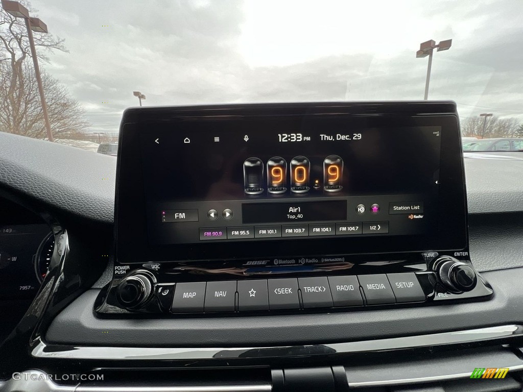 2023 Kia Seltos SX AWD Controls Photo #145441009