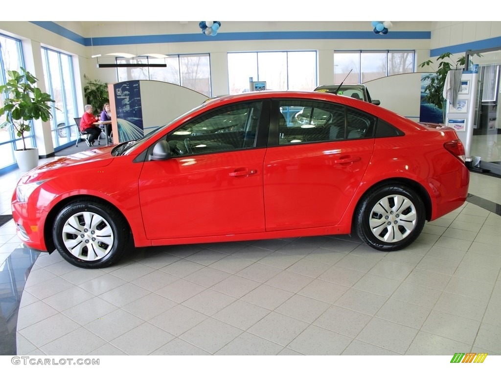 2014 Cruze LS - Red Hot / Jet Black/Medium Titanium photo #12