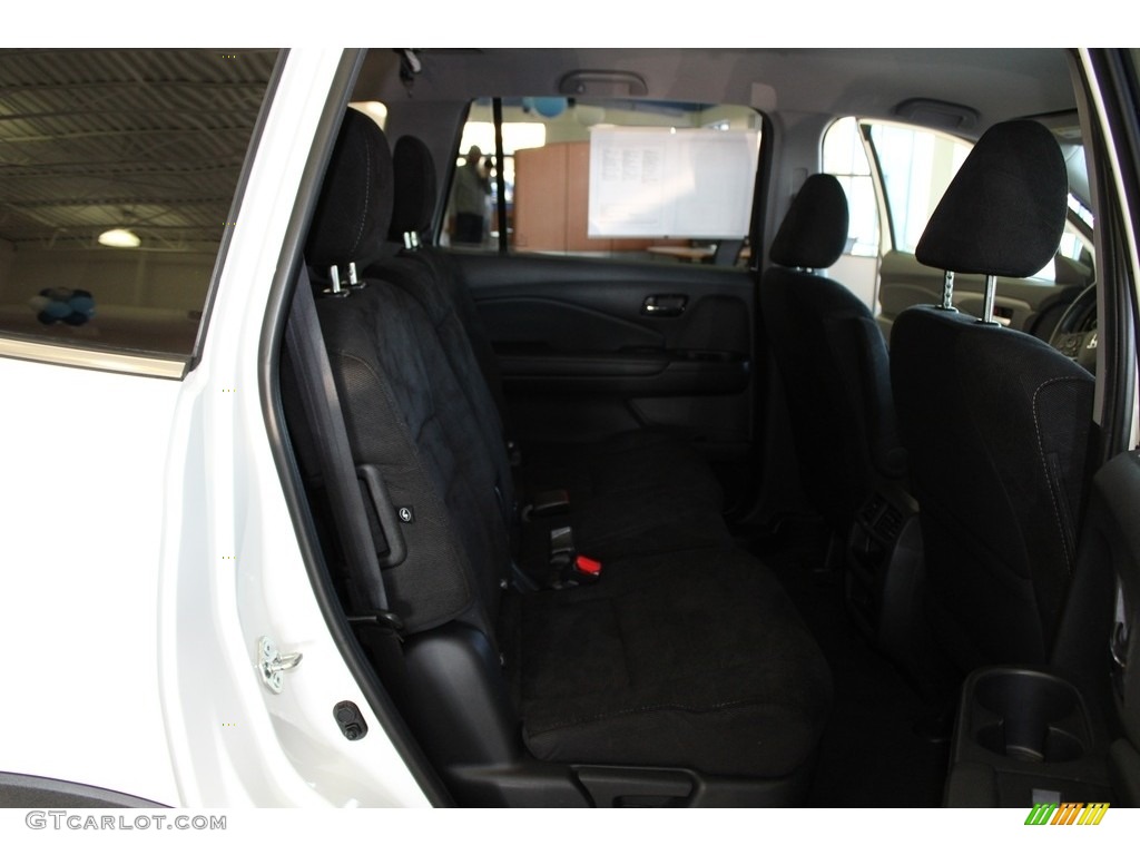 2019 Pilot LX AWD - White Diamond Pearl / Black photo #19