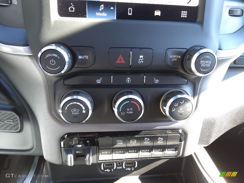 2022 Ram 2500 Big Horn Mega Cab 4x4 Controls Photos