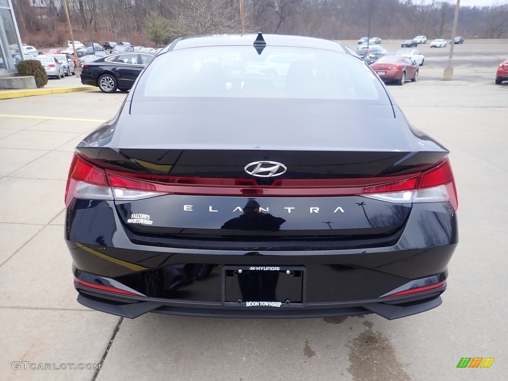 2023 Elantra SEL - Phantom Black / Black photo #3