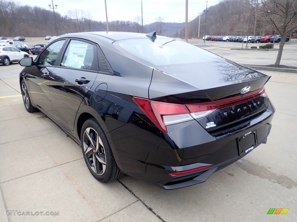 2023 Elantra SEL - Phantom Black / Black photo #5