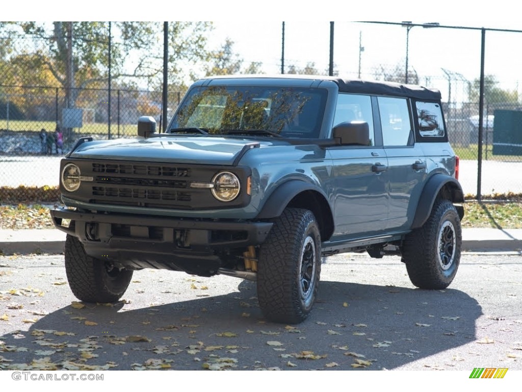 2022 Bronco Sasquatch 4x4 4-Door - Area 51 / Dark Space Gray photo #2